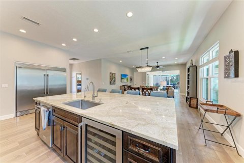 Villa ou maison à vendre à Sarasota, Floride: 3 chambres, 189.89 m2 № 2420468 - photo 19