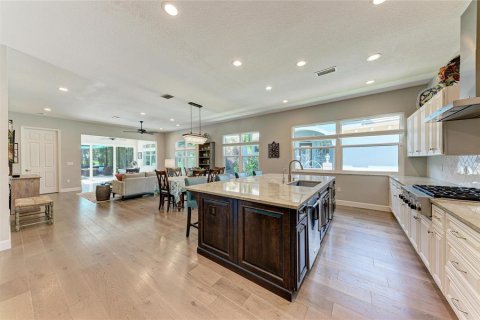 Villa ou maison à vendre à Sarasota, Floride: 3 chambres, 189.89 m2 № 2420468 - photo 16