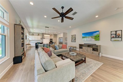 Villa ou maison à vendre à Sarasota, Floride: 3 chambres, 189.89 m2 № 2420468 - photo 12