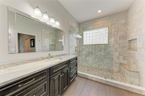 Villa ou maison à vendre à Sarasota, Floride: 3 chambres, 189.89 m2 № 2420468 - photo 29
