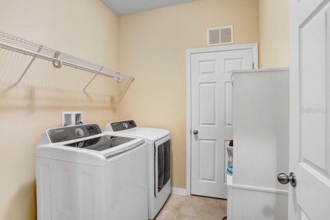 Casa en venta en Wesley Chapel, Florida, 3 dormitorios, 162.86 m2 № 1913552 - foto 22