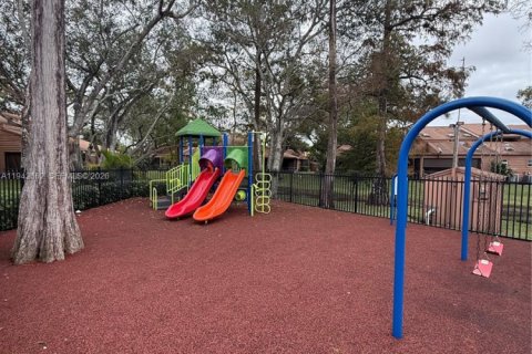 Touwnhouse à vendre à Tamarac, Floride: 2 chambres, 111.58 m2 № 2054384 - photo 27