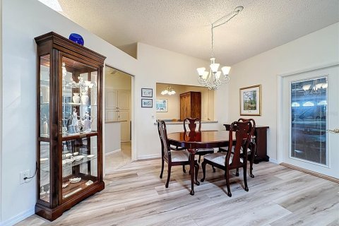 Casa en venta en Bradenton, Florida, 2 dormitorios, 158.21 m2 № 2215075 - foto 11