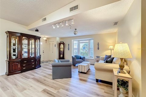 Casa en venta en Bradenton, Florida, 2 dormitorios, 158.21 m2 № 2215075 - foto 8