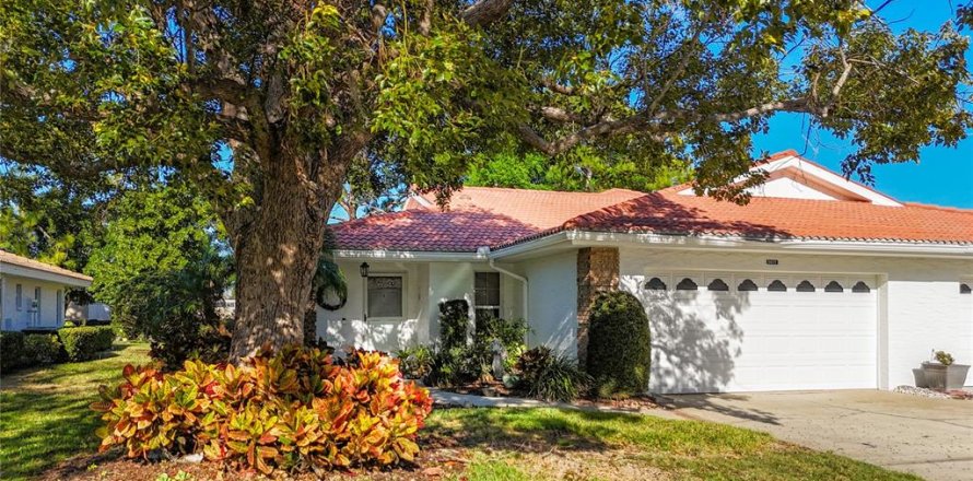 Casa en Bradenton, Florida 2 dormitorios, 158.21 m2 № 2215075