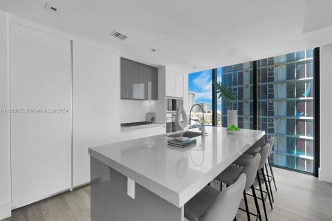 Copropriété à vendre à Miami, Floride: 4 chambres, 254.83 m2 № 2015735 - photo 5