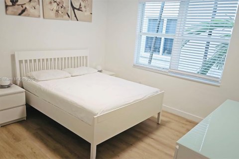 Снять в аренду кондоминиум в Майами-Бич, Флорида 1 спальня, 51.1м2, № 1956967 - фото 5