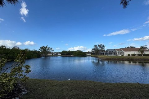 Townhouse in Bradenton, Florida 2 bedrooms, 100.33 sq.m. № 1534198 - photo 9