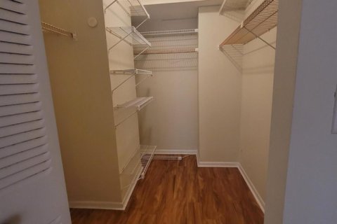 Condominio en alquiler en Hallandale Beach, Florida, 1 dormitorio, 79.71 m2 № 1098788 - foto 1