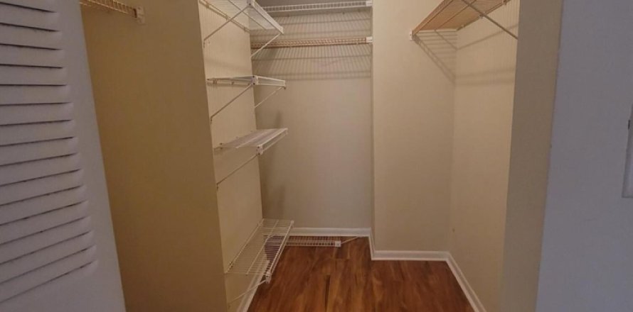 Condominio en Hallandale Beach, Florida, 1 dormitorio № 1098788