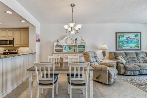 Copropriété à vendre à Indian Shores, Floride: 3 chambres, 162.21 m2 № 2122716 - photo 17