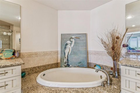 Copropriété à vendre à Indian Shores, Floride: 3 chambres, 162.21 m2 № 2122716 - photo 26