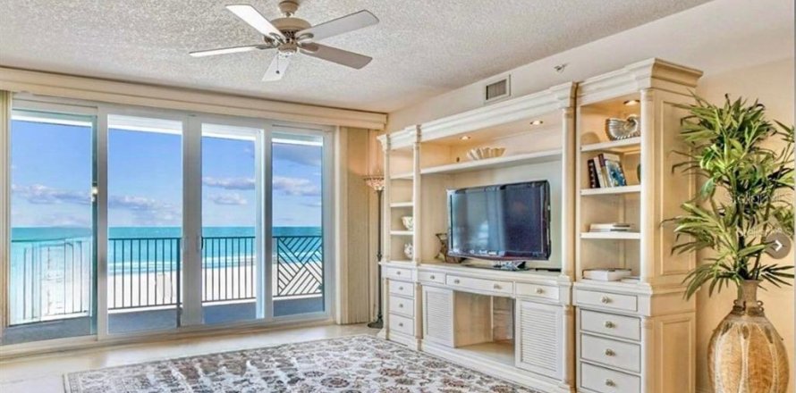 Condo à Indian Shores, Floride, 3 chambres № 2122716