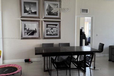 Condo in North Bay Village, Florida, 3 bedrooms  № 2035144 - photo 14