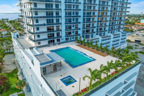 Condo in North Bay Village, Florida, 3 bedrooms  № 2035144 - photo 7