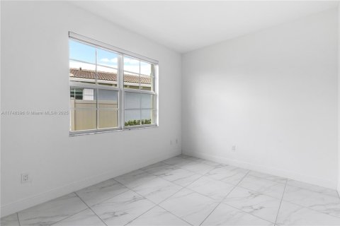 Villa ou maison à louer à Port St. Lucie, Floride: 2 chambres, 150.5 m2 № 1860420 - photo 7