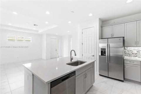 Villa ou maison à louer à Port St. Lucie, Floride: 2 chambres, 150.5 m2 № 1860420 - photo 10