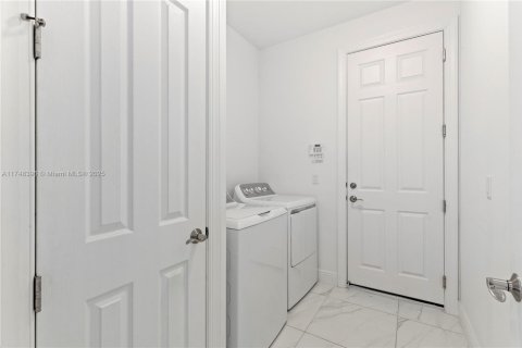 Villa ou maison à louer à Port St. Lucie, Floride: 2 chambres, 150.5 m2 № 1860420 - photo 14