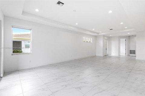 Villa ou maison à louer à Port St. Lucie, Floride: 2 chambres, 150.5 m2 № 1860420 - photo 6