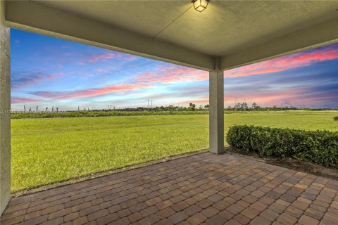 Villa ou maison à louer à Port St. Lucie, Floride: 2 chambres, 150.5 m2 № 1860420 - photo 17