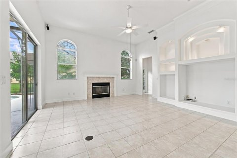 House in Orlando, Florida 5 bedrooms, 335.28 sq.m. № 2308517 - photo 7