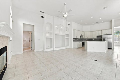 House in Orlando, Florida 5 bedrooms, 335.28 sq.m. № 2308517 - photo 6