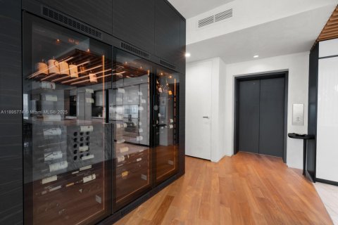 Купить кондоминиум в Майами-Бич, Флорида 3 спальни, 250м2, № 2089693 - фото 28