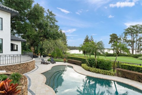 House in Windermere, Florida 4 bedrooms, 596.8 sq.m. № 2143624 - photo 9