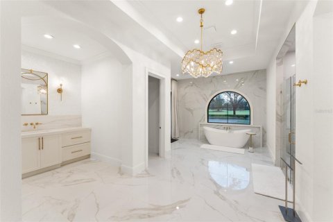 House in Windermere, Florida 4 bedrooms, 596.8 sq.m. № 2143624 - photo 28
