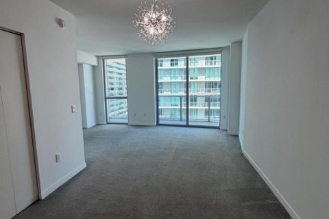 Copropriété à louer à Miami, Floride: 3 pièces, 49.24 m2 № 2146839 - photo 3