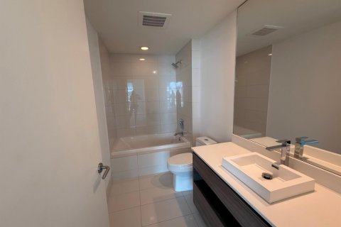 Copropriété à louer à Miami, Floride: 3 pièces, 49.24 m2 № 2146839 - photo 7
