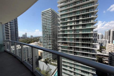 Copropriété à louer à Miami, Floride: 3 pièces, 49.24 m2 № 2146839 - photo 11