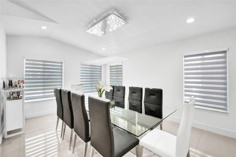 Casa en venta en Davie, Florida, 4 dormitorios, 180.97 m2 № 2036690 - foto 20