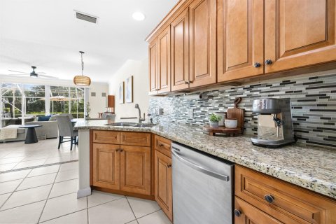 Touwnhouse à vendre à Palm Beach Gardens, Floride: 3 chambres, 145.86 m2 № 2417180 - photo 11