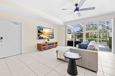 Touwnhouse à vendre à Palm Beach Gardens, Floride: 3 chambres, 145.86 m2 № 2417180 - photo 3