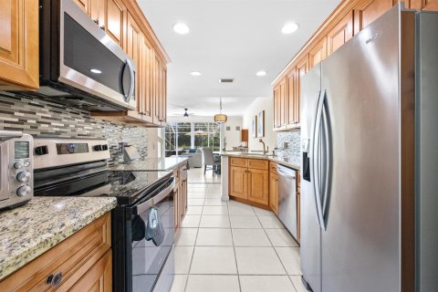 Touwnhouse à vendre à Palm Beach Gardens, Floride: 3 chambres, 145.86 m2 № 2417180 - photo 9