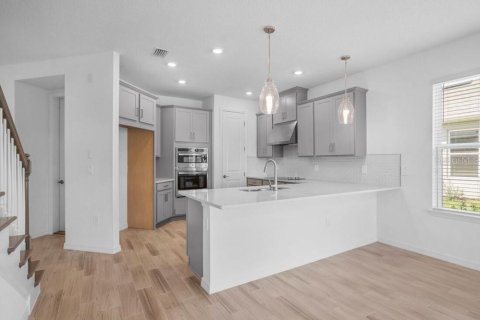Villa ou maison à vendre à Apollo Beach, Floride: 3 chambres, 191.38 m2 № 2238635 - photo 2