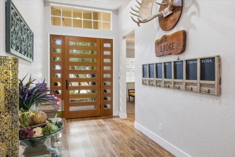 House in Vero Beach, Florida 4 bedrooms, 259.66 sq.m. № 2083407 - photo 2