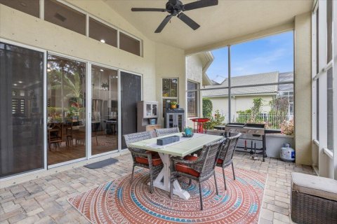 House in Vero Beach, Florida 4 bedrooms, 259.66 sq.m. № 2083407 - photo 18