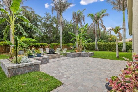 House in Vero Beach, Florida 4 bedrooms, 259.66 sq.m. № 2083407 - photo 22