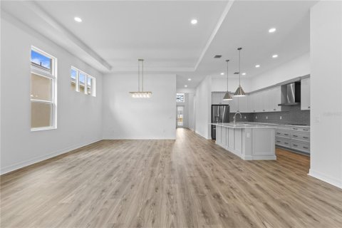 Casa en venta en DeLand, Florida, 3 dormitorios, 219.25 m2 № 2101042 - foto 4
