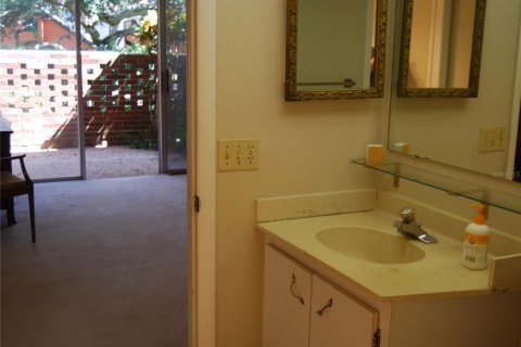 Condo in Clearwater, Florida, 2 bedrooms № 2101346 - photo 29
