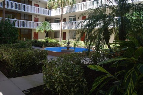 Condo in Clearwater, Florida, 2 bedrooms № 2101346 - photo 25