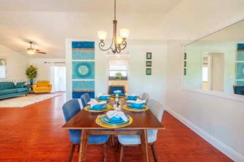 Villa ou maison à louer à Jupiter, Floride: 3 chambres № 2387840 - photo 7