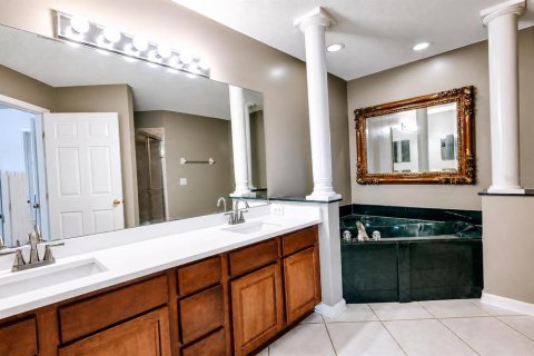 Condo in Orlando, Florida, 3 bedrooms  № 2091657 - photo 15