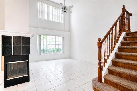 Condo in Orlando, Florida, 3 bedrooms  № 2091657 - photo 11