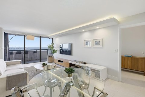 Copropriété à vendre à Miami Beach, Floride: 1 chambre, 79.99 m2 № 2152656 - photo 4