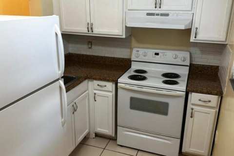 Condo à North Miami, Floride, 2 chambres  № 2376533
