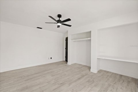 Купить виллу или дом в Киссимми, Флорида 8 комнат, 154.31м2, № 2157100 - фото 18