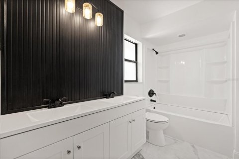 Купить виллу или дом в Киссимми, Флорида 8 комнат, 154.31м2, № 2157100 - фото 16